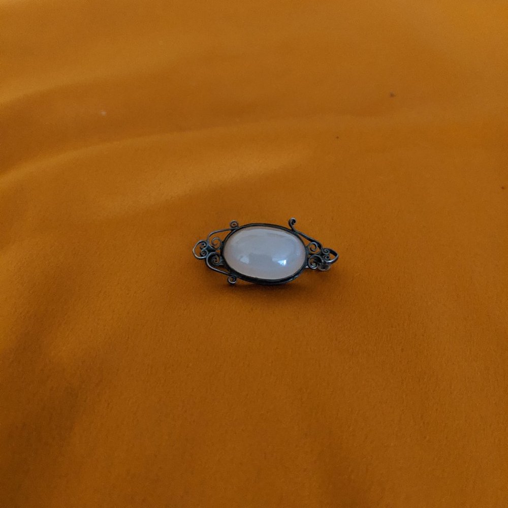 Vintage gold brooch